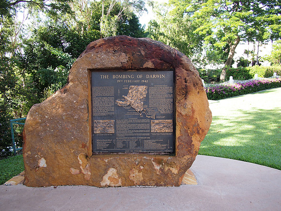 P3181083-bombing-monument