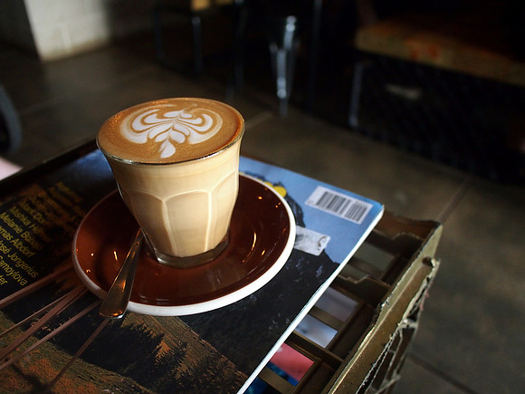 P3181146-the-rabbit-hole-latte