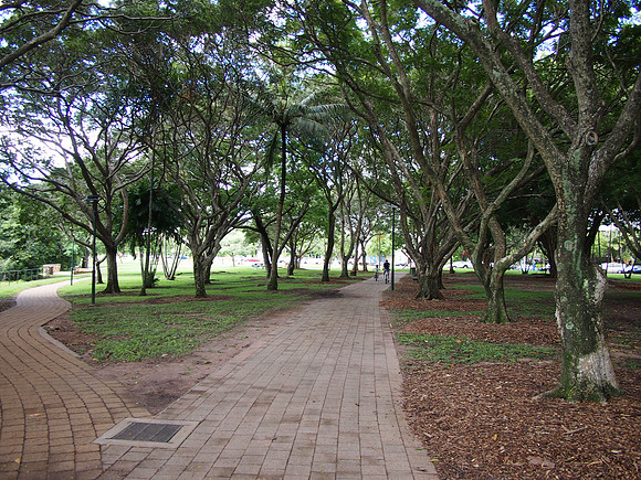 P3181170-bicentennial-park
