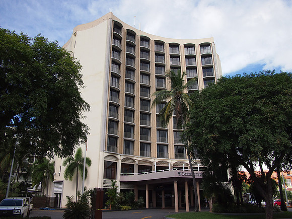 P3181171-doubletree