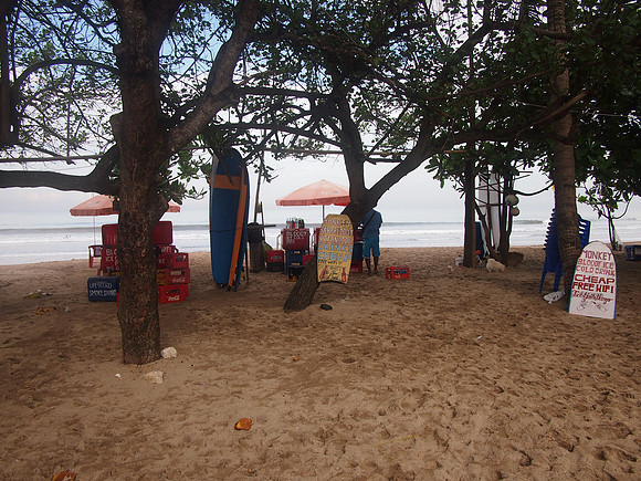 P3160991-beach-bar