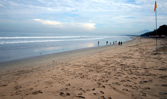 P3160994-kuta-morning