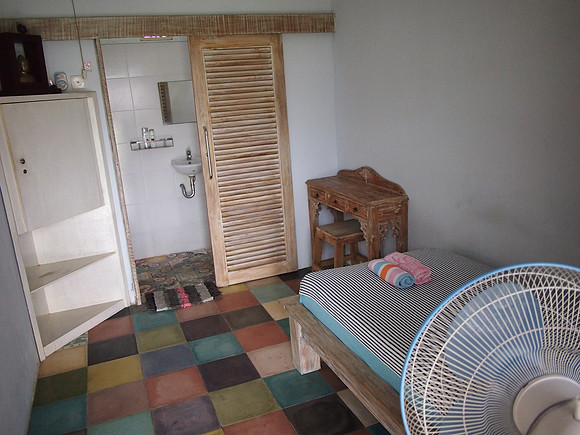 P3140822-room