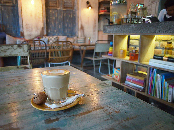 P3140885-little-flinders-cafe-latte