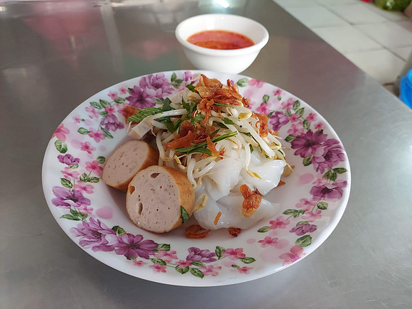 20210315_072525-banh-cuon-breakfast
