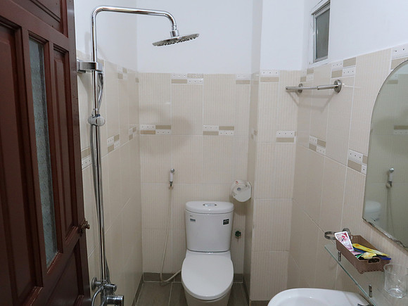 IMG_8642-thuy-van-bathroom