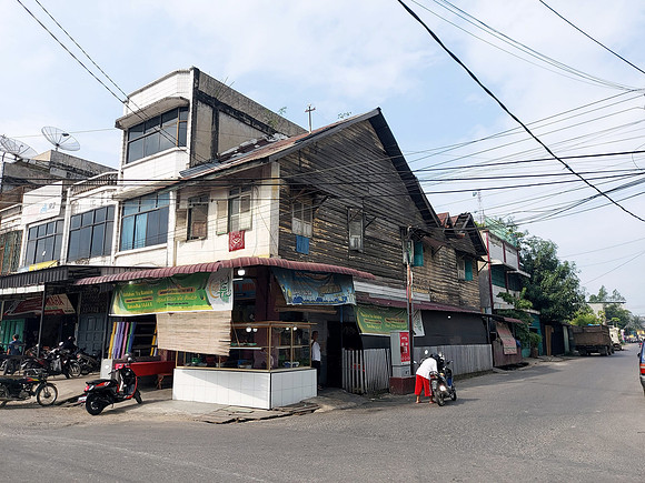 20230801_152717-shophouse-side