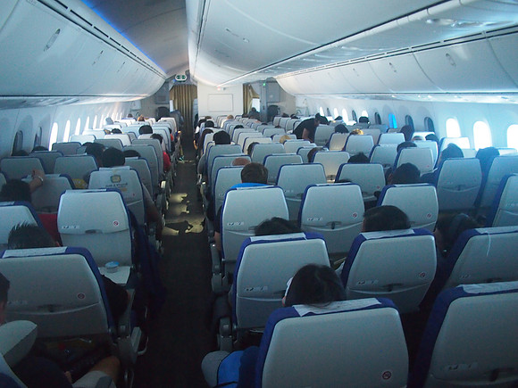 P3271470-787-cabin