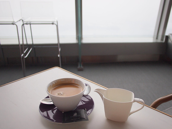 P3291673-coffee-at-cafe-100