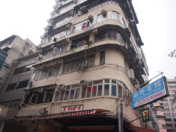 P3301751-temple-street-hotel