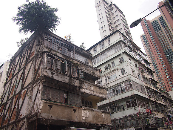 P3311759-old-temple-st