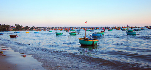 P5012107-harbour-boats