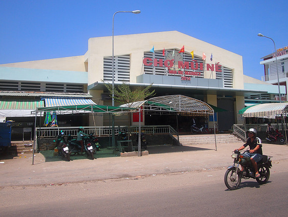 P5022147-mui-ne-market