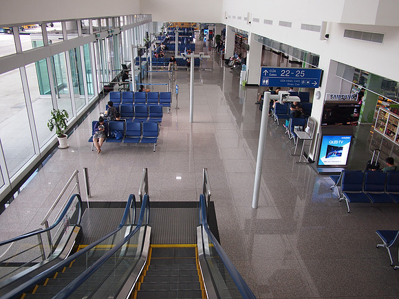 P5102281-ground-gates