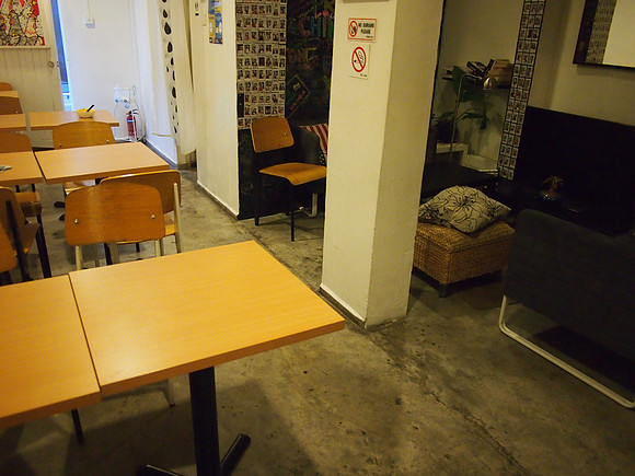 P5112322-common-area