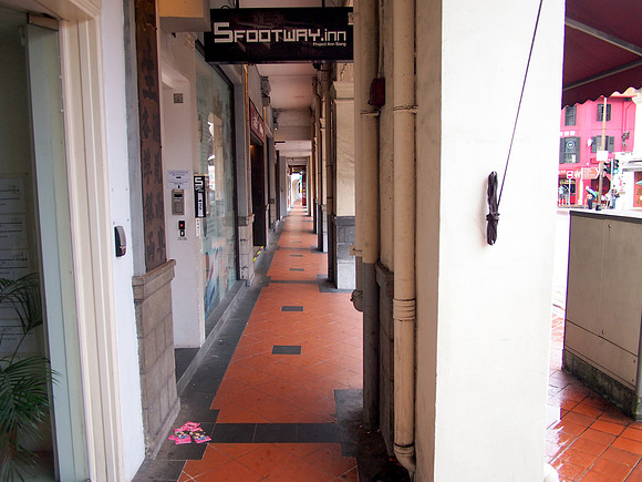P5122394-5-foot-way