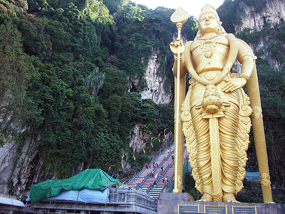 P5172724-murugan
