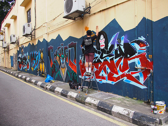 P5162655-street-artist