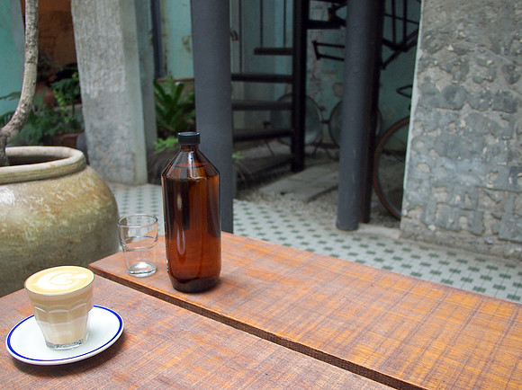 P5162663-chocha-foodstore-cafe-latte