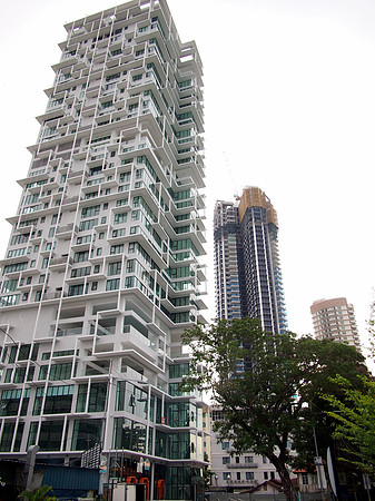 P5182828-apartment-boom