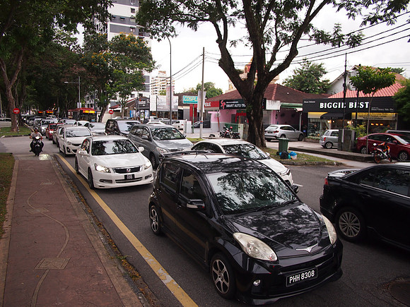 P5182836-jalan-kelawai