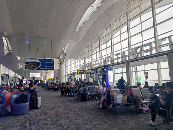 20230814_081533-departures