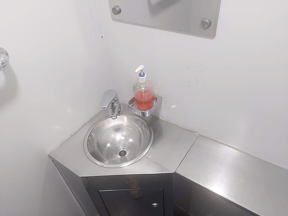 20230728_123939-kualanamu-toilet-sink