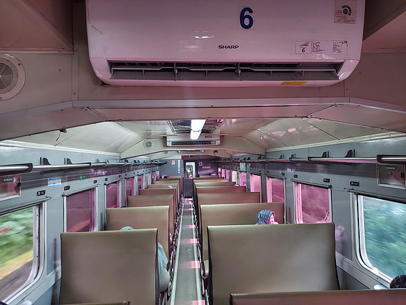 20230730_093446-train-to-binjai