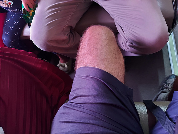 20230730_101508-knee-to-knee