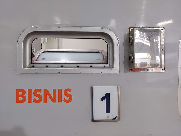 20230801_074835-bisnis