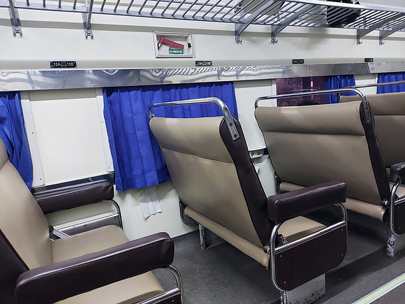 20230801_080119-bisnis-seats
