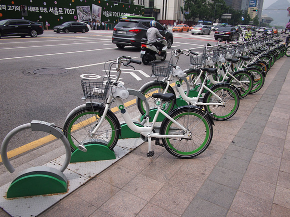 P6304305-public-bikes