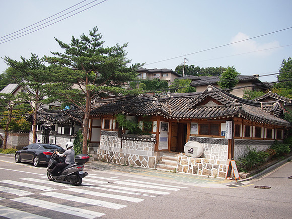 P6294065-bukchon-ro-81