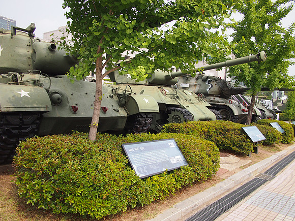 P6304227-tanks