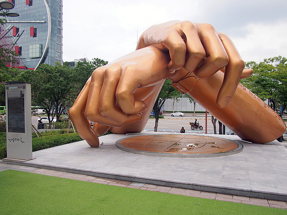 P7034509-gangnam-style-coex