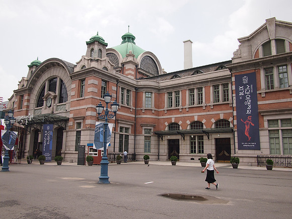 P7044590-former-seoul-railway-station
