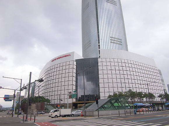 P7034495-lotte-world-mall