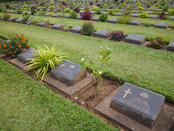 P7175458-war-graves