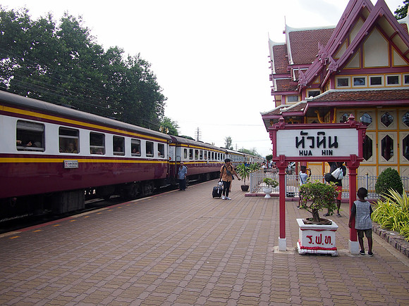 P7195595-hua-hin-station