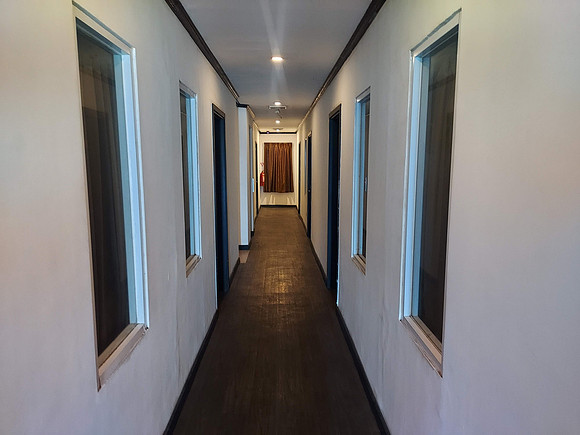 20230815_094455-reddoorz-thamrin-windows
