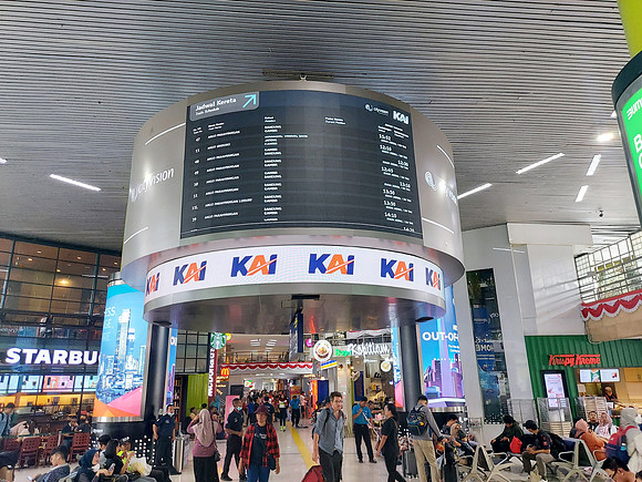 20230820_114750-gambir-train-times