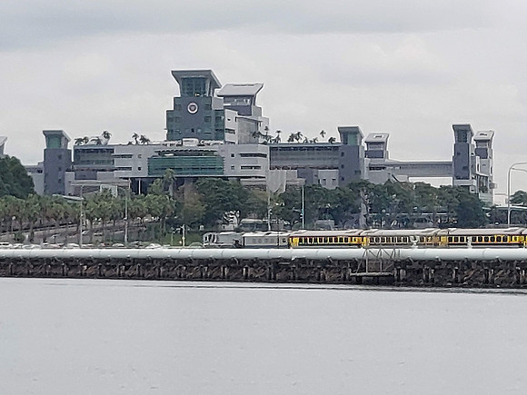 20220726_174747-causeway-train