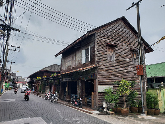 20220308_134628-old-town-wood-houses