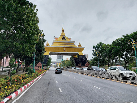 20220221_094917-city-gate