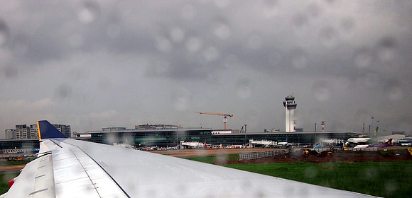 P9016116-rainy-departure-from-sgn
