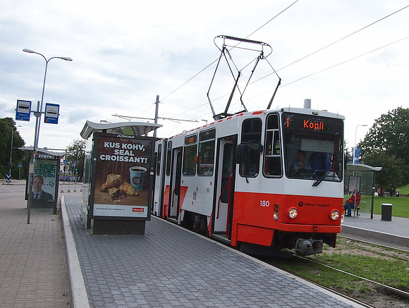 P9066378-tram