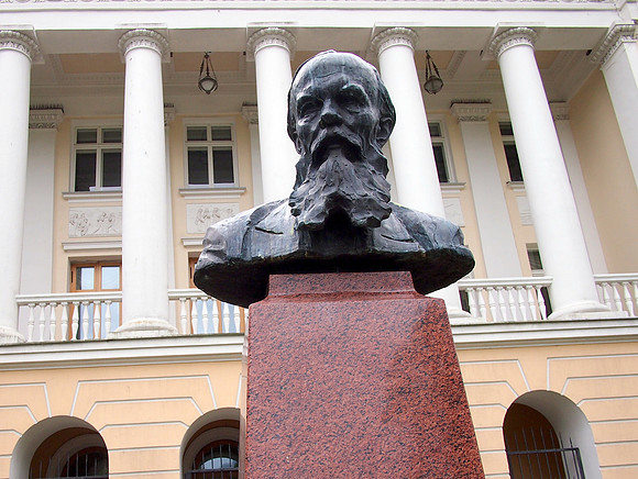 P9066396-fyodor-dostoyevsky