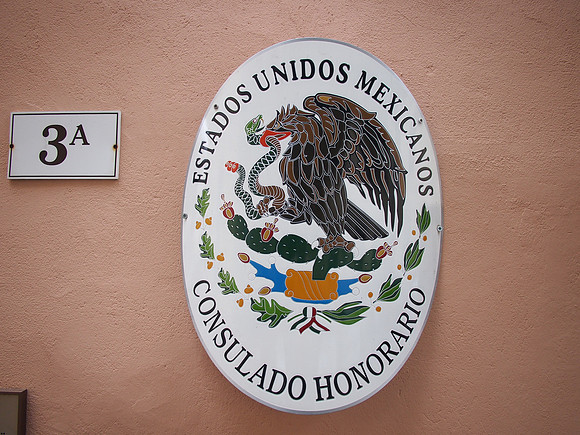 P9066468-mexico-consulate