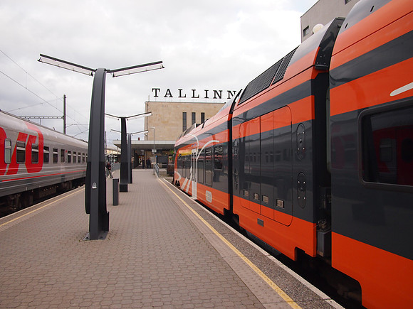 P9066482-tallinn-train-station