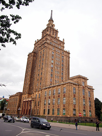 P9086645-latvian-academy-of-sciences